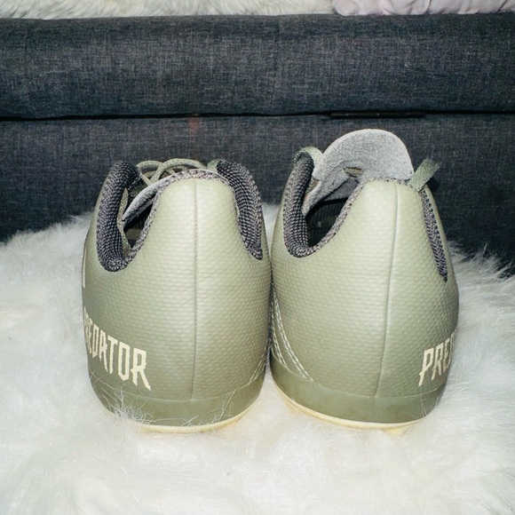 ADIDAS Predator 19.4 Flexible Ground Girls Athletic Shoes Size 1.5✨ - Picture 5 of 10